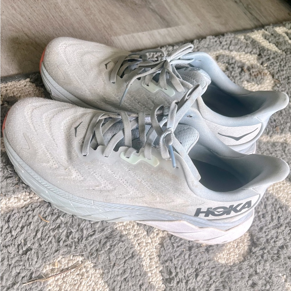 Good Condition- Light Blue Hoka Arahi 6